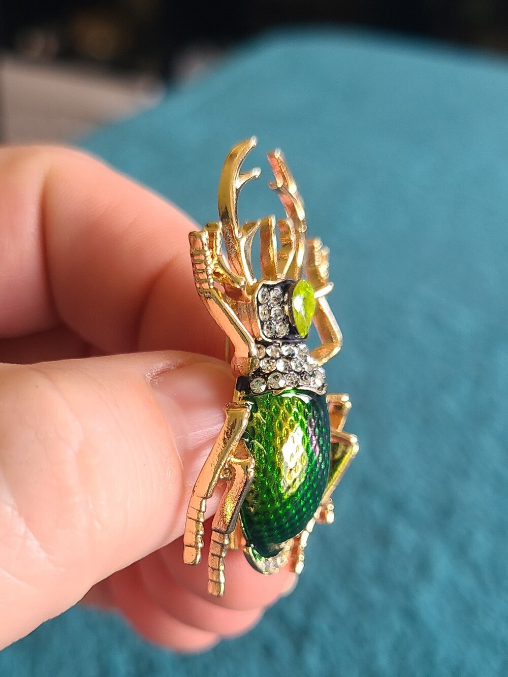 Vintage Green and Gold Beetle Brooch - Picture 2 of 6